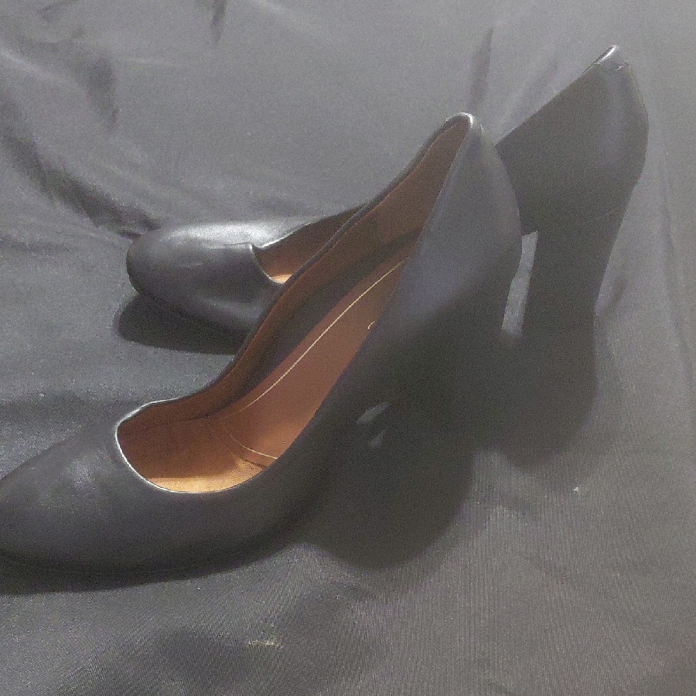 ♻️👠 Vionic Black Color Pumps